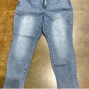 Judy Blue Size 20W Boyfriend Fit Jeans